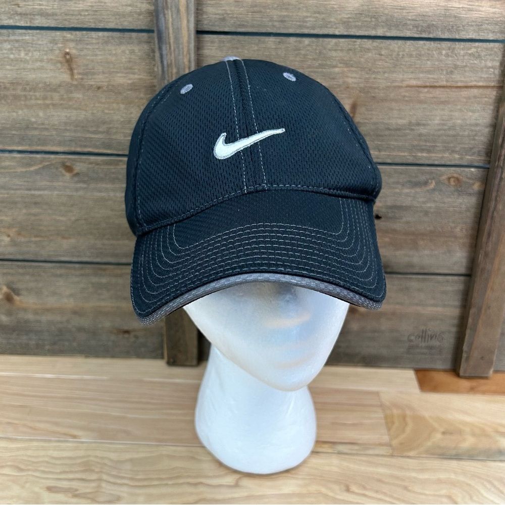 Nike Baseball Cap Hat Hook & Loop Adjustable Black